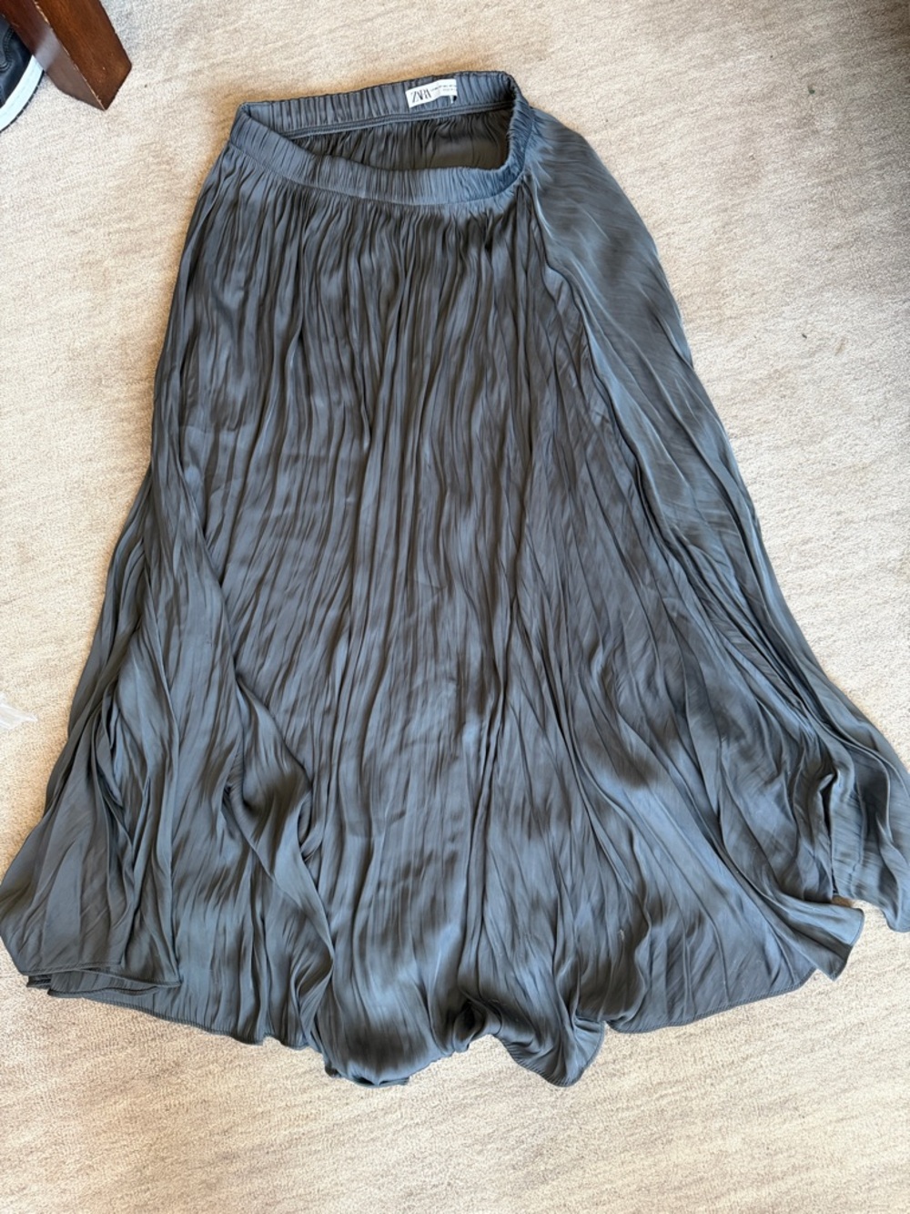Zara Dark Gray Crinkled Circle Skirt